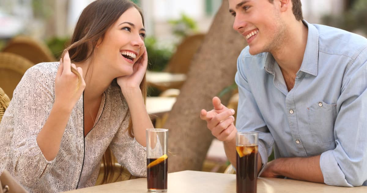 What Men Secretly Notice on a First Date with Women